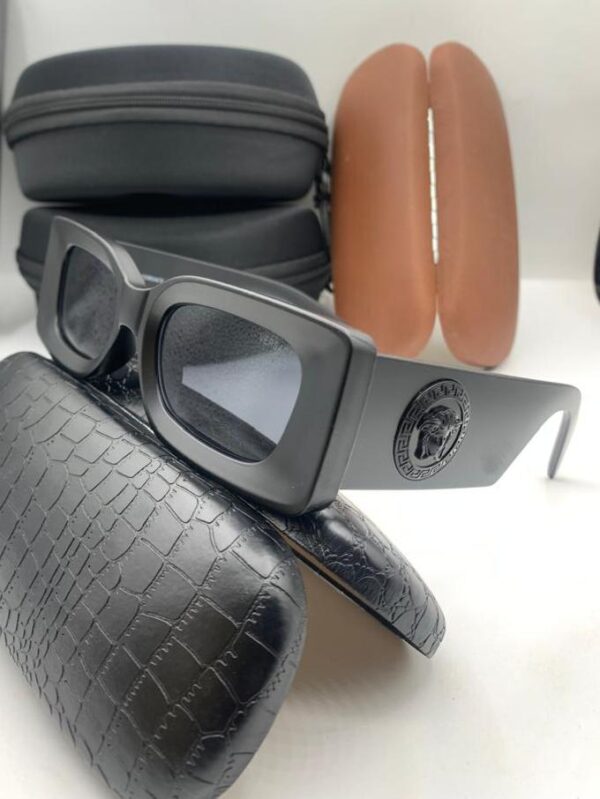 Versace Stylish Anti UV Sunglasses - Image 2